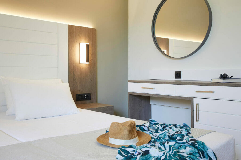 Hotel room in Theologos