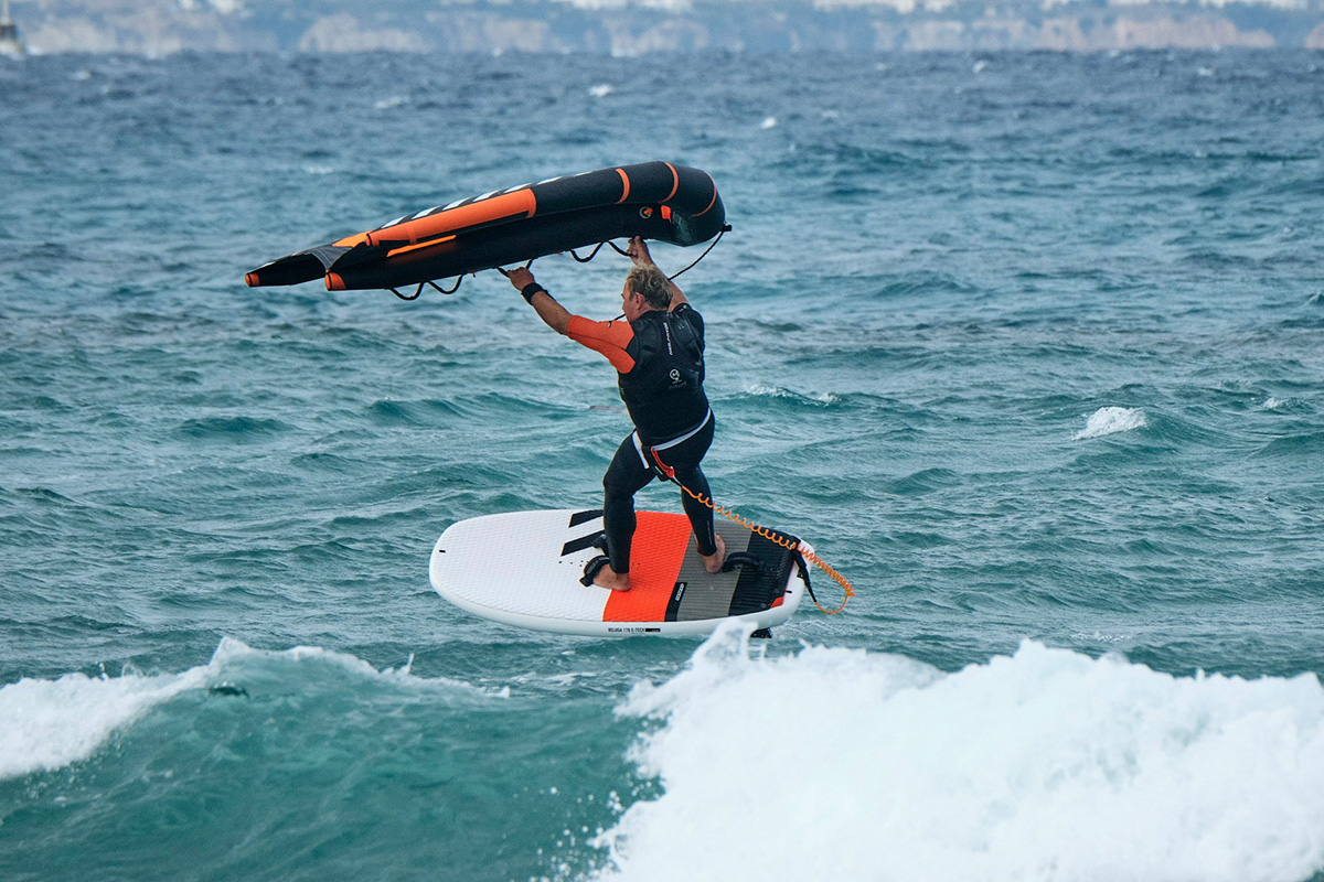 Wingsurfer in Naxos am Wasser