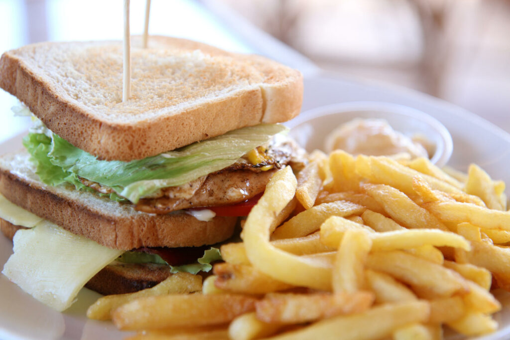 Kiteboarding Club El Gouna Toast mit Pommes